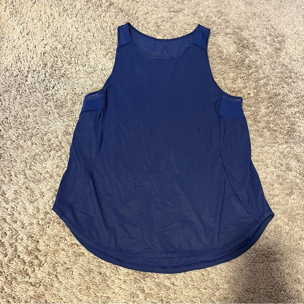 Lululemon sculpt tank size 6